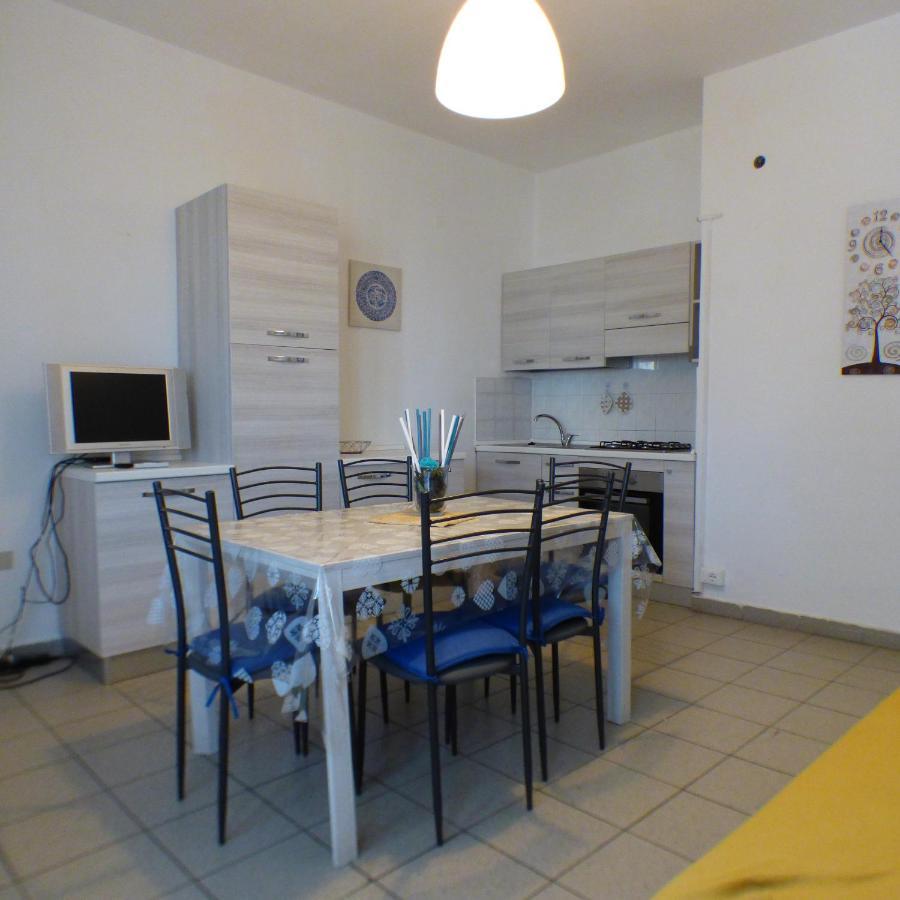 Complesso Oasi Apartment Tirrenia Ngoại thất bức ảnh